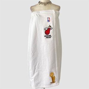 Miami Heat 2006 NBA Champions Wrap Towel Limited Edition GWraps Locker Room
